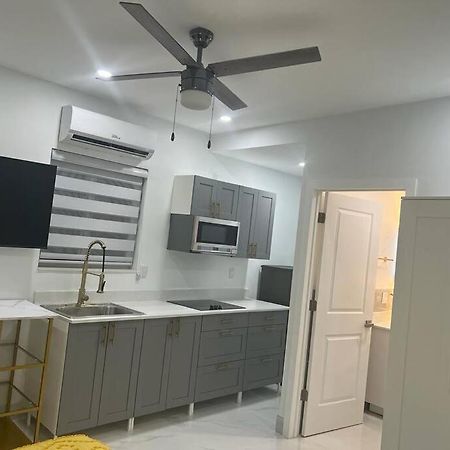 Stunning Deluxe Studio Hialeah Eksteriør billede